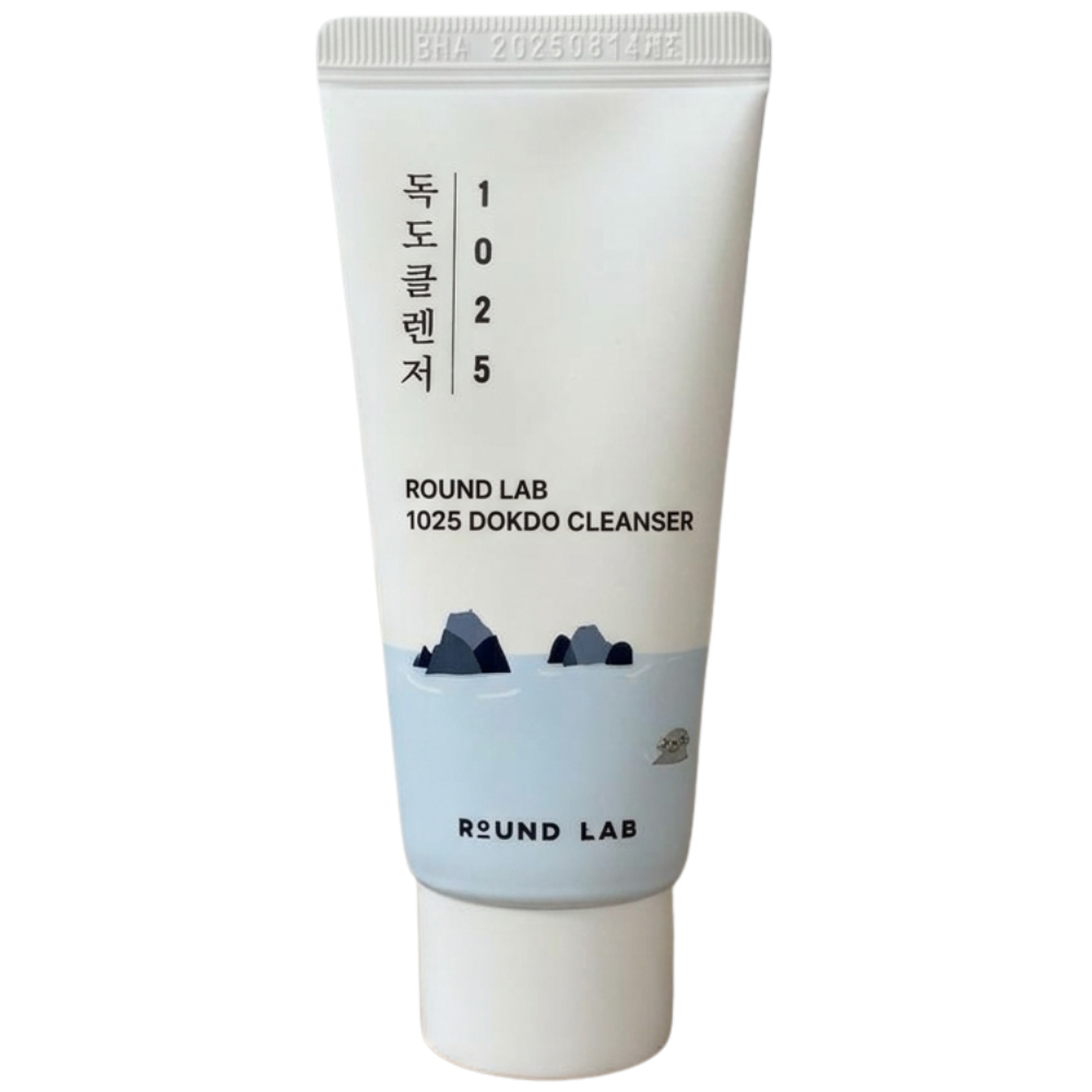Мягкая пенка для умывания с морской водой Round Lab 1025 Dokdo Cleanser 30мл