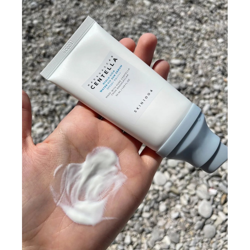 Солнцезащитная сыворотка SKIN1004 Madagascar Centella Hyalu-Cica Water-Fit Sun Serum SPF50+ PA++++ 50мл Солнцезащитная сыворотка SKIN1004 Madagascar Centella Hyalu-Cica Water-Fit Sun Serum SPF50+ PA++++ 50мл