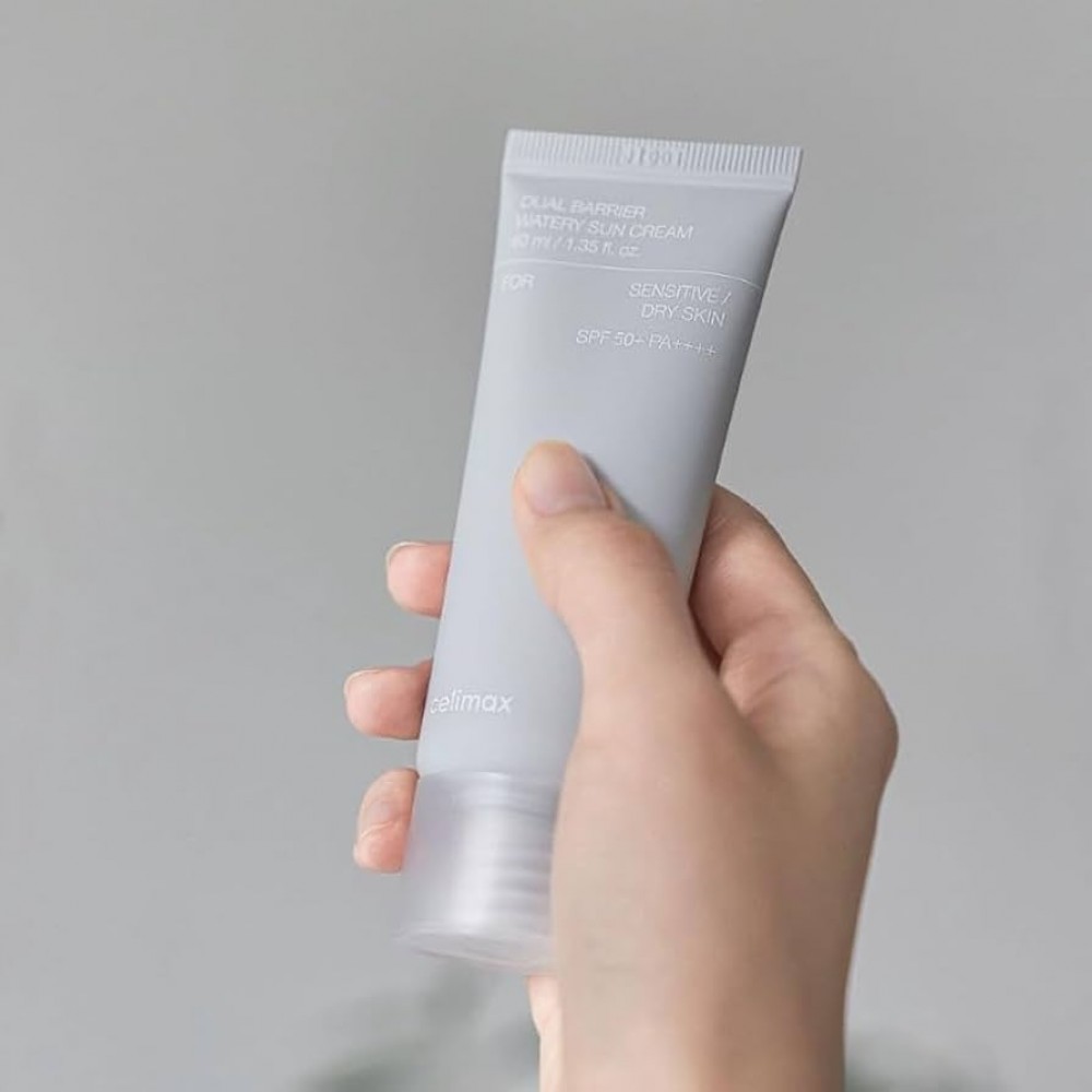 Солнцезащитный крем для чувствительной кожи Celimax Dual Barrier Watery Sun Cream SPF 50+ PA++++, 50мл Солнцезащитный крем для чувствительной кожи Celimax Dual Barrier Watery Sun Cream SPF 50+ PA++++, 50мл