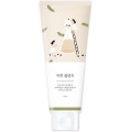 Питательная пенка-скраб для умывания с соей Round Lab Soybean Cleanser, 150мл