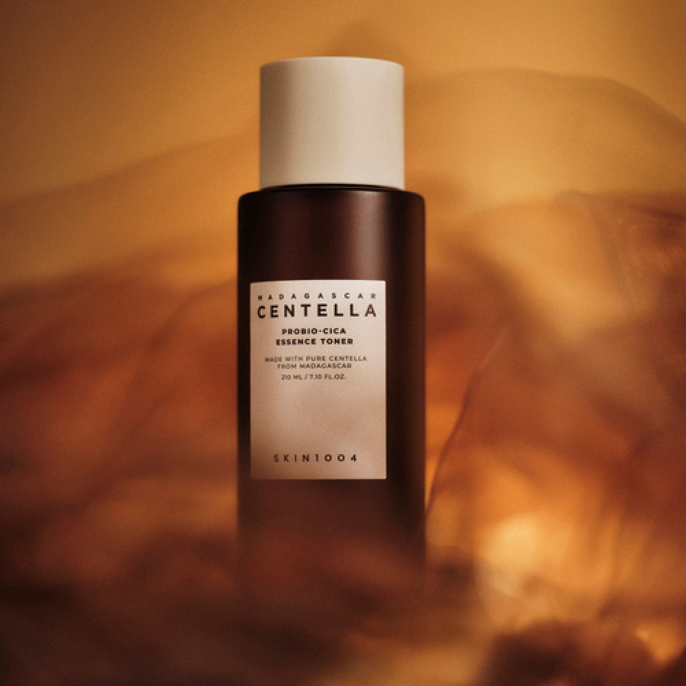 Тонер-эссенция с пробиотиками SKIN1004 Madagascar Centella Probio-Cica Essense Toner 210мл Тонер-эссенция с пробиотиками SKIN1004 Madagascar Centella Probio-Cica Essense Toner 210мл