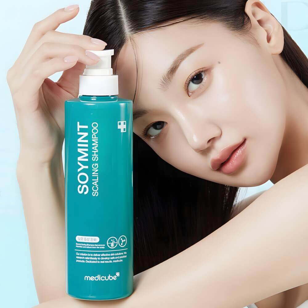 Охлаждающий шампунь для кожи головы Medicube Soymint Scaling Shampoo 490 мл