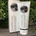 Пилинг-скатка для лица с древесным углём Jigott Premium Facial Charcoal peeling Gel, 180 мл