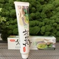 Зубная паста со вкусом мяты и лечебных трав Dental Clinic 2080 Cheong-en-cha Jin, 130 гр.