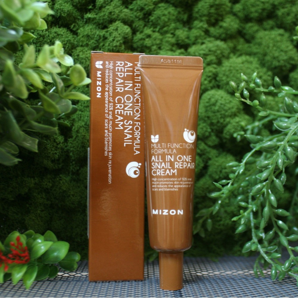 Крем для лица с 92% экстрактом улитки Mizon All in One Snail Repair Cream (Tube), 30 мл Крем для лица с 92% экстрактом улитки Mizon All in One Snail Repair Cream (Tube), 30 мл