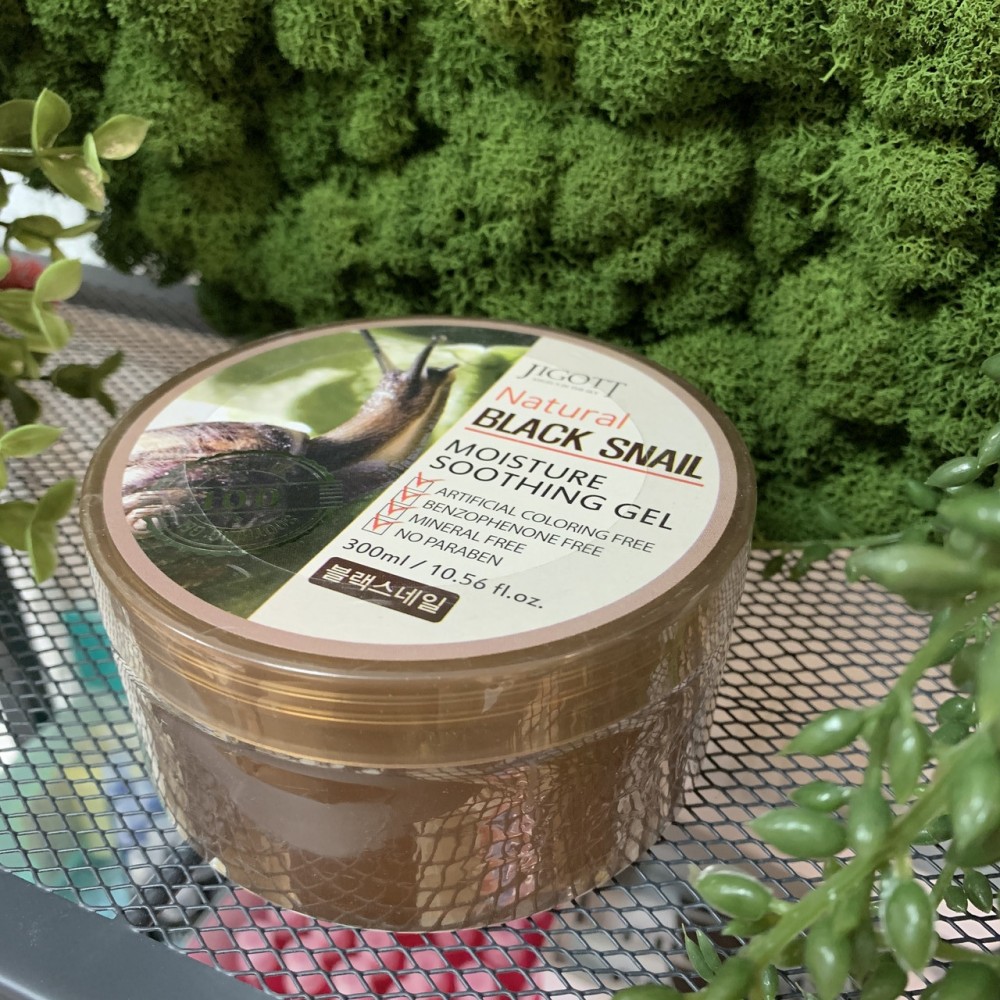 Гель для лица и тела с экстрактом черной улитки JIGOTT Natural Black Snail Moisture Soothing Gel, 300 мл