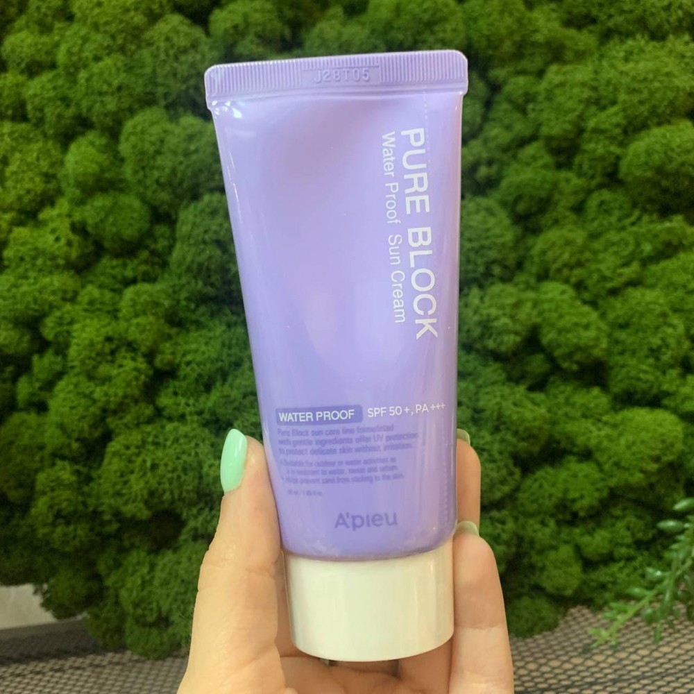 Солнцезащитный крем для лица Pure Block Water Proof Sun Cream SPF50+/PA+++