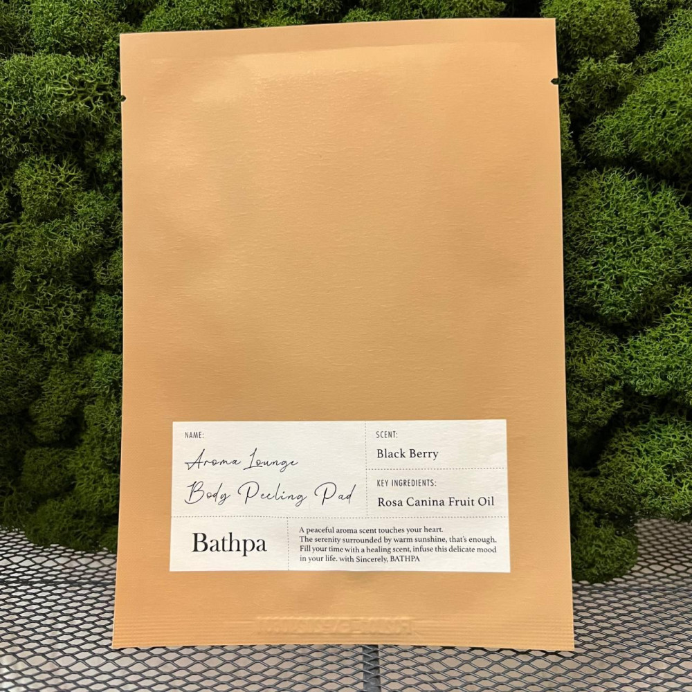 Пилинг-перчатка для тела Bathpa Aroma Lounge Body Peeling Pad-Black Berry,20 г Пилинг-перчатка для тела Bathpa Aroma Lounge Body Peeling Pad-Black Berry,20 г