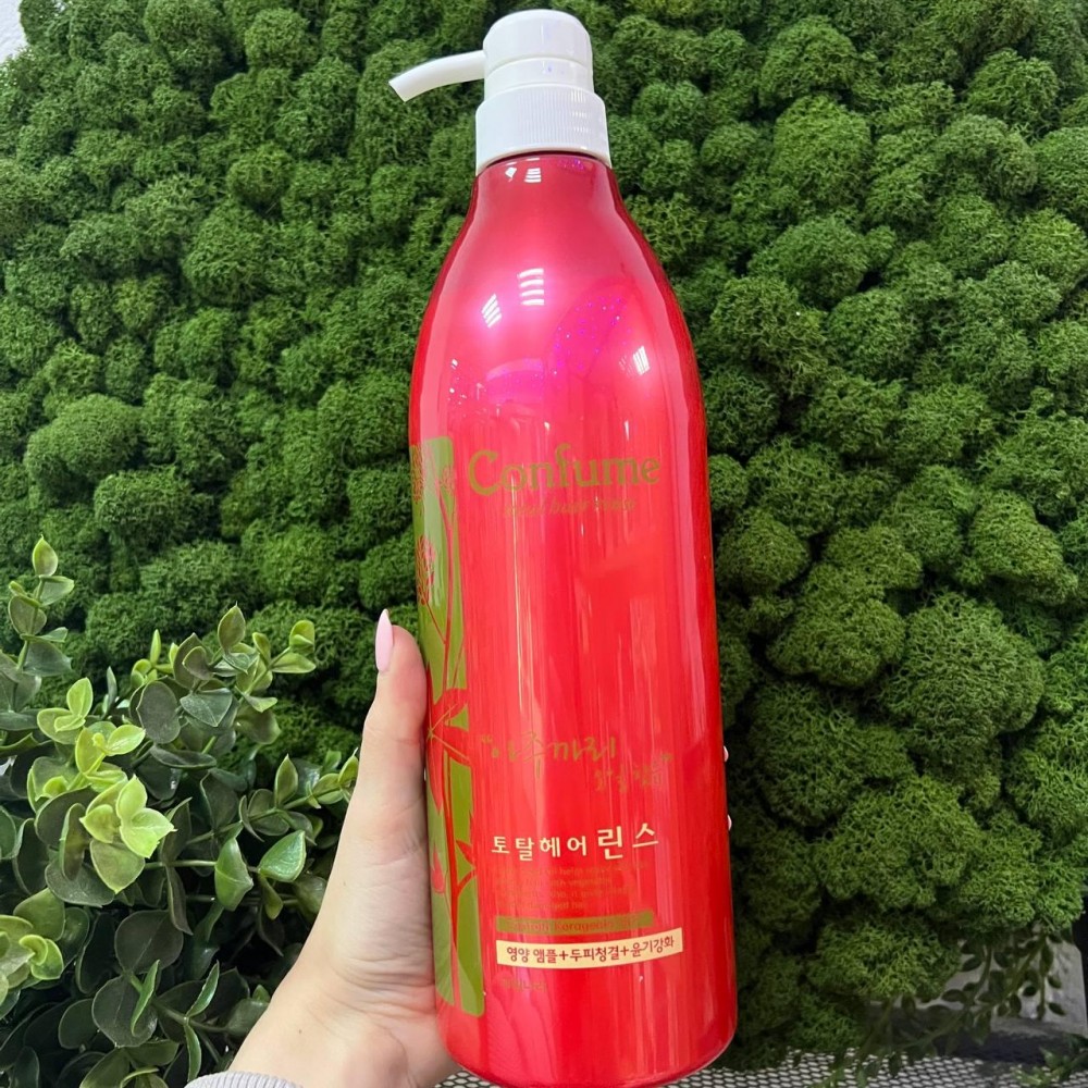 Кондиционер для волос c касторовым маслом Welcos Confume Total Hair Rinse, 950мл Кондиционер для волос c касторовым маслом Welcos Confume Total Hair Rinse, 950мл