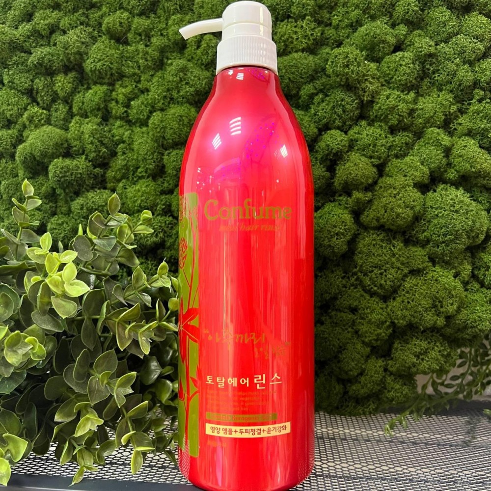 Кондиционер для волос c касторовым маслом Welcos Confume Total Hair Rinse, 950мл Кондиционер для волос c касторовым маслом Welcos Confume Total Hair Rinse, 950мл