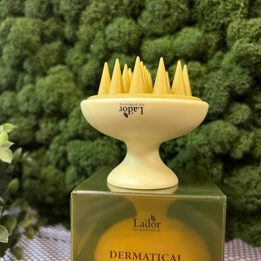 Массажная щётка для кожи головы Lador Dermatical Shampoo Brush Массажная щётка для кожи головы Lador Dermatical Shampoo Brush