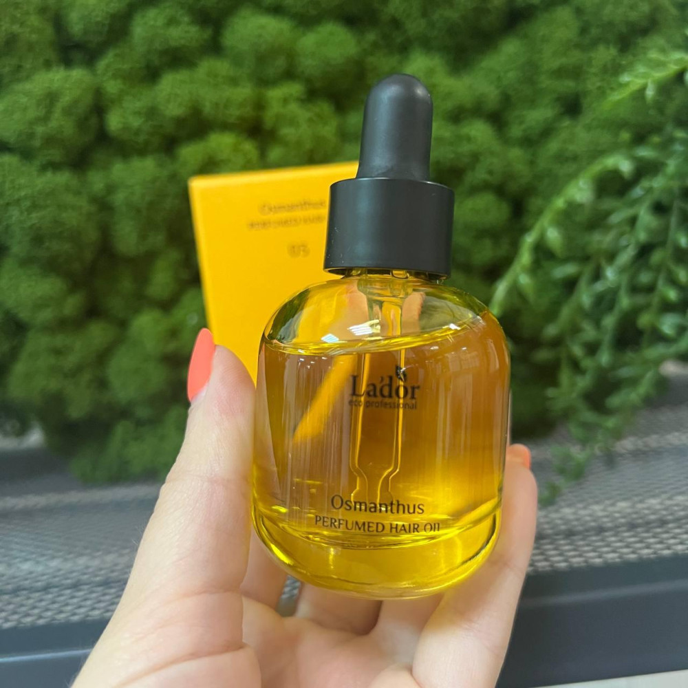 Восстанавливающее парфюмированное масло для волос Lador Perfumed Hair Oil 03 Osmanthus 30мл Восстанавливающее парфюмированное масло для волос Lador Perfumed Hair Oil 03 Osmanthus 30мл