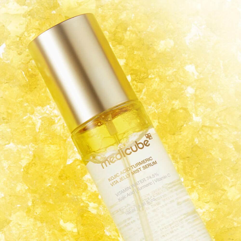 Осветляющий двухфазный мист с койевой кислотой medicube Kojic Acid Turmeric Vita Jelly Mist Serum