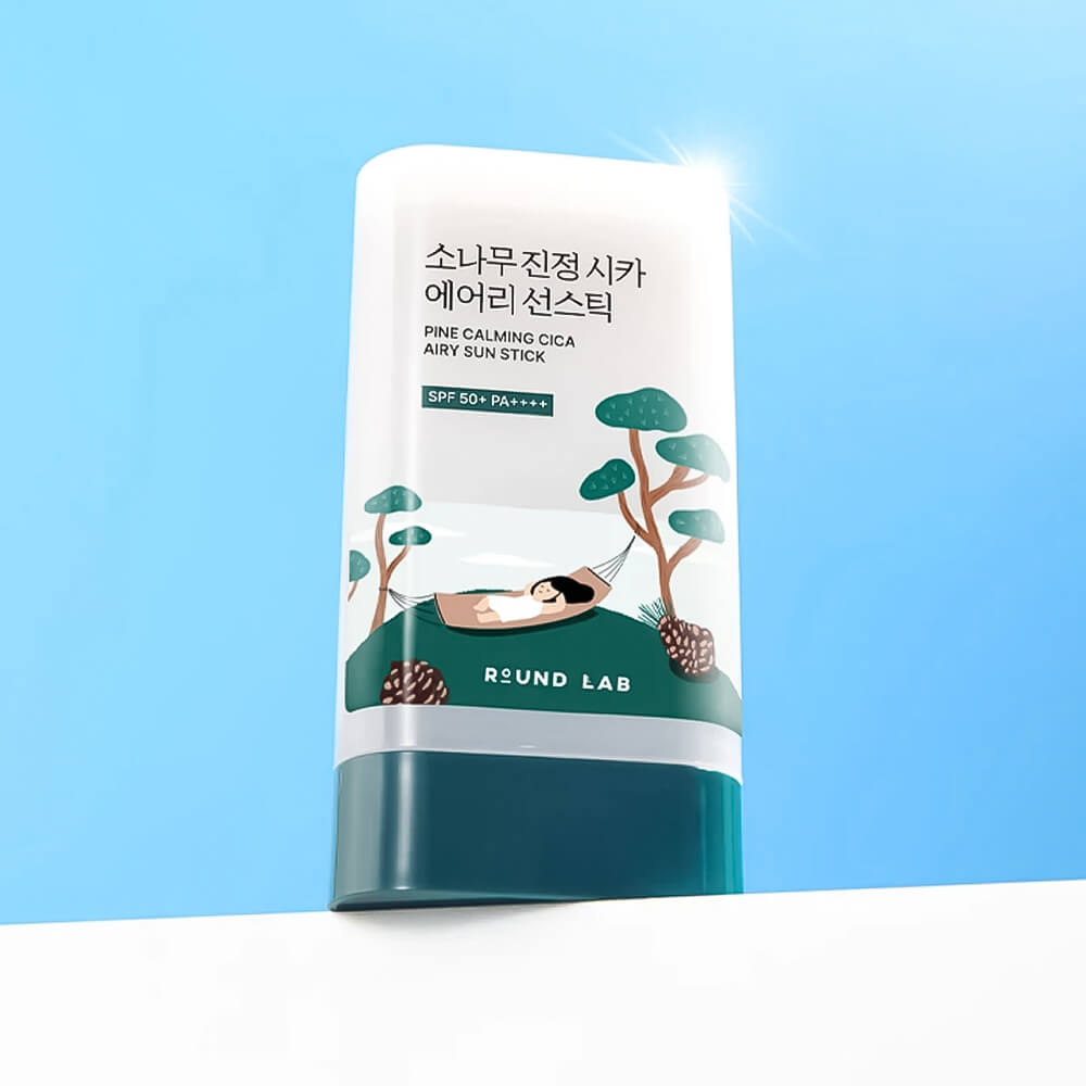 Солнцезащитный стик с экстрактом сосны Round Lab Pine Calming Cica Airy Sun Stick SPF50+ PA++++