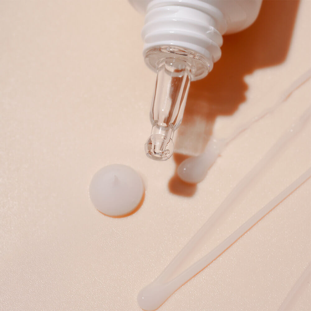 Омолаживающий крем для глаз с лизатом бифидобактерий IsNtree TW-REAL Eye Cream