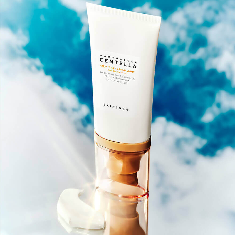 Солнцезащитный крем с центеллой SKIN1004 Madagascar Centella Air-Fit Suncream Light SPF30 PA++++