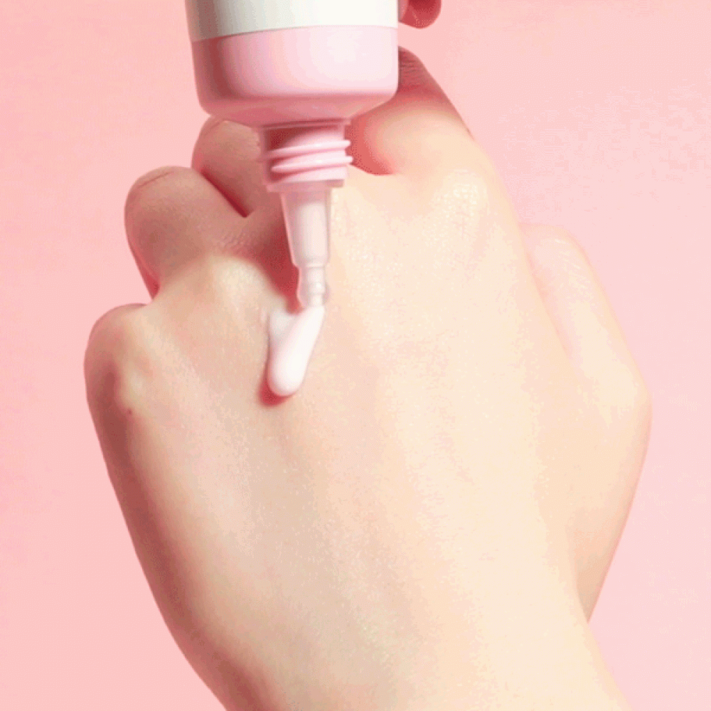 Солнцезащитная сыворотка с коллагеном Round Lab Camellia Deep Collagen Firming Sun Serum SPF50+ PA++++ Солнцезащитная сыворотка с коллагеном Round Lab Camellia Deep Collagen Firming Sun Serum SPF50+ PA++++