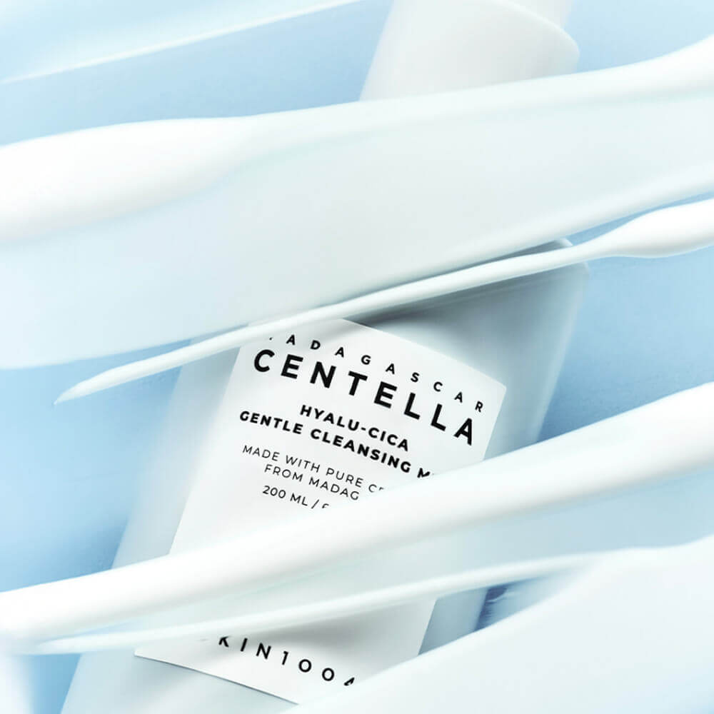 Молочко для очищения кожи SKIN1004 Madagascar Centella Hyalu-Cica Gentle Cleansing Milk