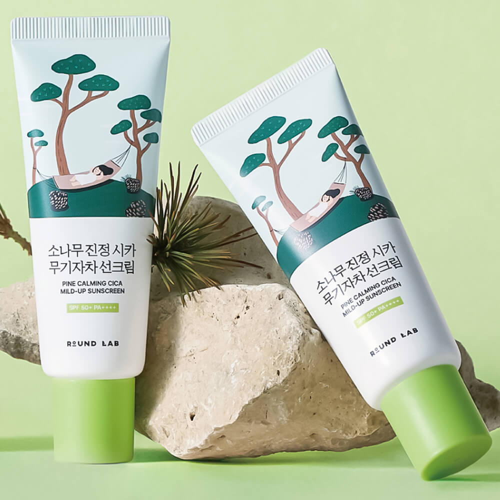 Солнцезащитный крем с экстрактом сосны Round Lab Pine Calming Cica Mild-Up Sunscreen SPF50+ PA++++