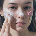 Очищающее средство с экстрактами шиповника и ромашки Arencia Fresh Rosehip Rice Mochi Cleanser