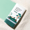 Солнцезащитный стик с экстрактом сосны Round Lab Pine Calming Cica Airy Sun Stick SPF50+ PA++++