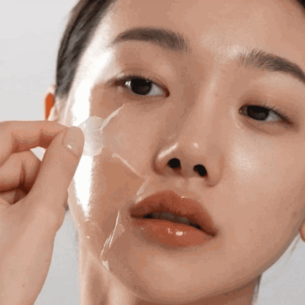 Ночная маска-плёнка с ретинолом и витамином С medicube Kojic Acid Turmeric Night Wrapping Mask